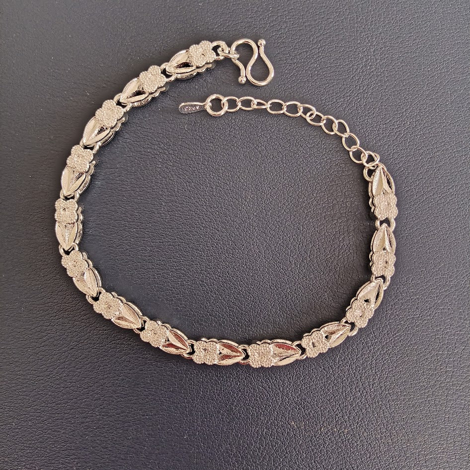 Pulsera Trébol de la Suerte en Plata 925 - Fortuna Elegante