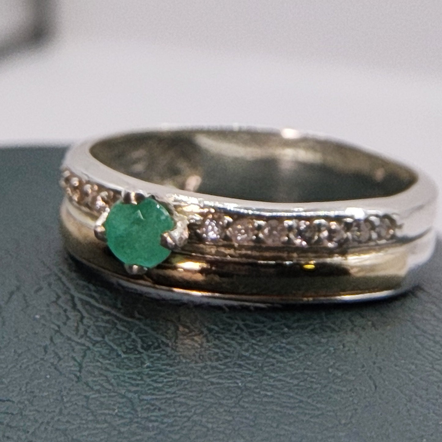 Anillo Dualia