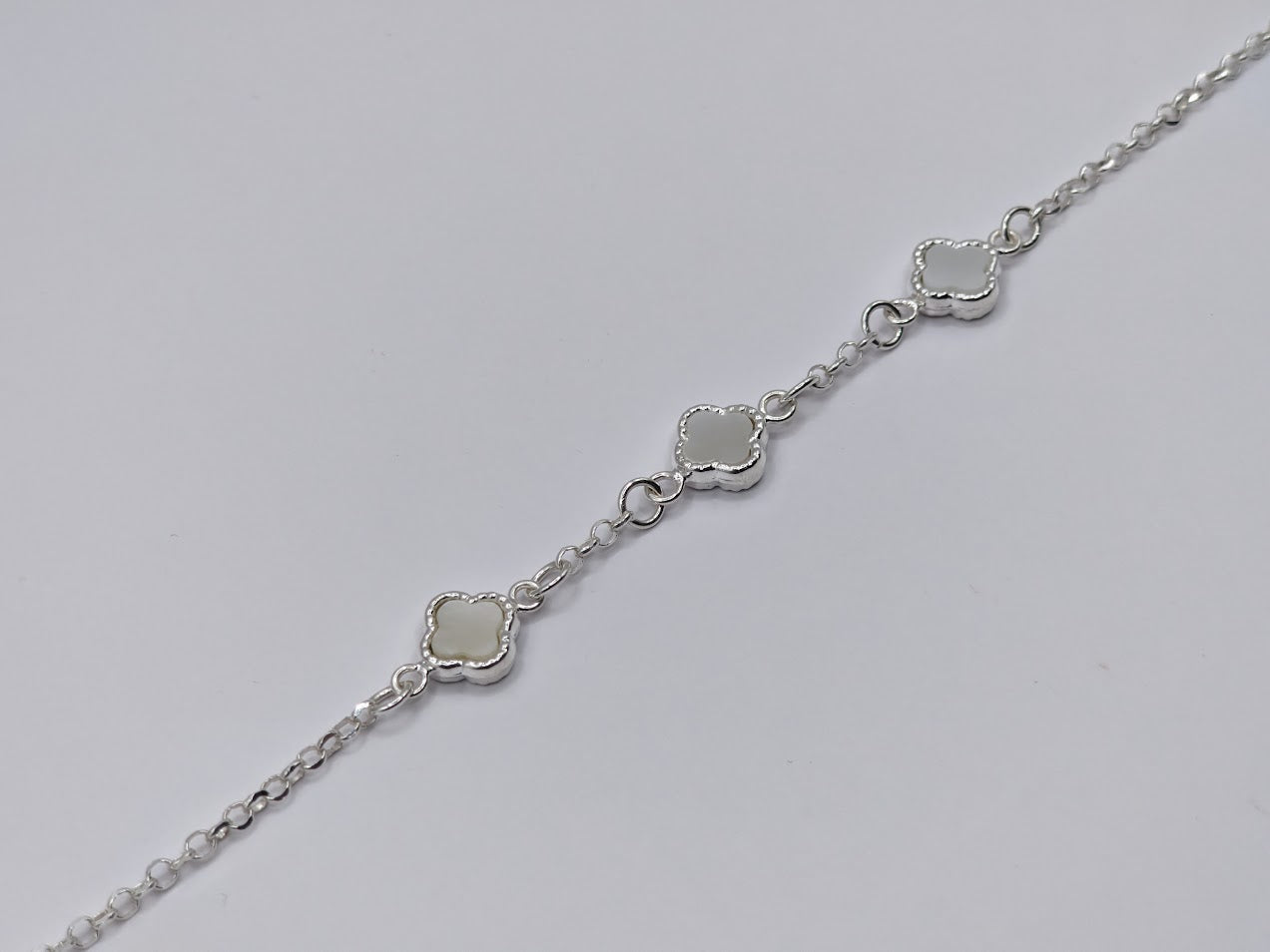 Pulsera trébol satinado